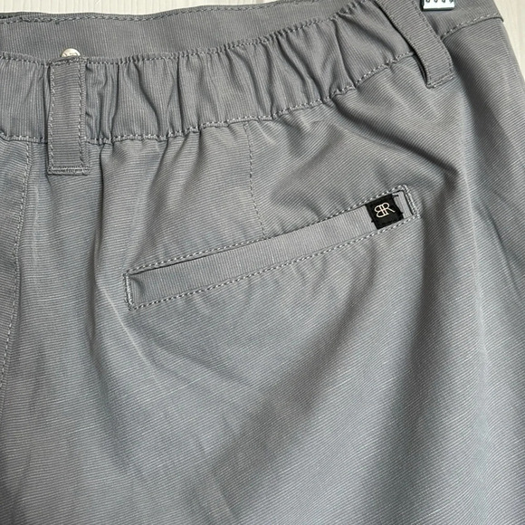 Banana Republic men’s gray 9” inch flat front shorts size 36 - Picture 6 of 8